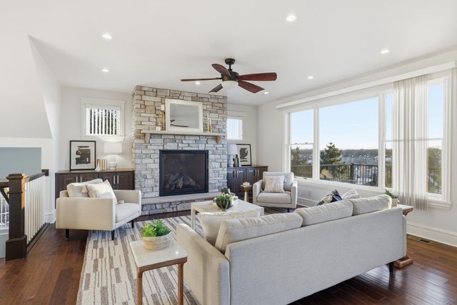 5425 Niagara Lane N, Plymouth, MN 55446