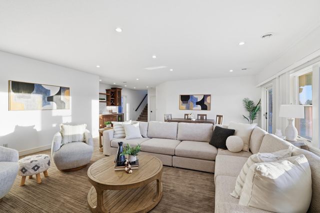 5425 Niagara Lane N, Plymouth, MN 55446