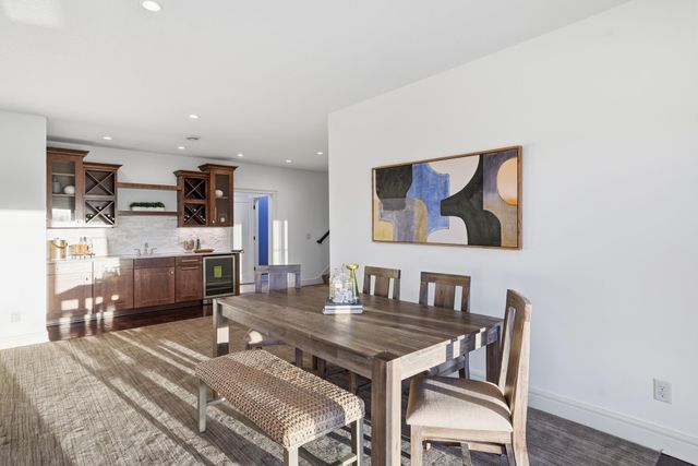 5425 Niagara Lane N, Plymouth, MN 55446