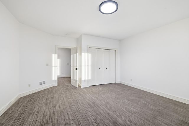 5425 Niagara Lane N, Plymouth, MN 55446