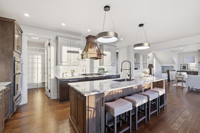 5425 Niagara Lane N, Plymouth, MN 55446