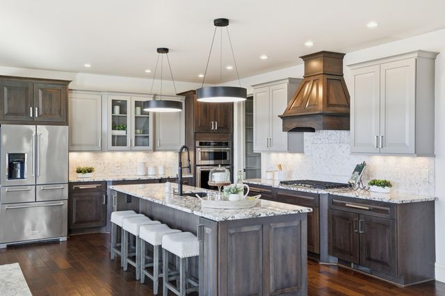 5425 Niagara Lane N, Plymouth, MN 55446