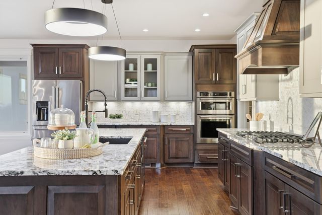 5425 Niagara Lane N, Plymouth, MN 55446