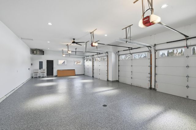 5425 Niagara Lane N, Plymouth, MN 55446