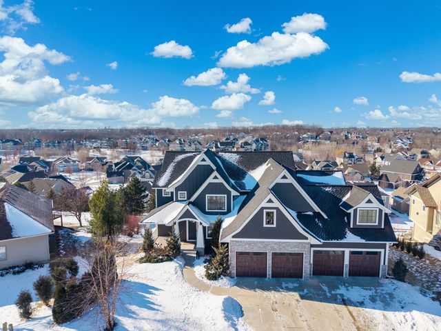 5425 Niagara Lane N, Plymouth, MN 55446