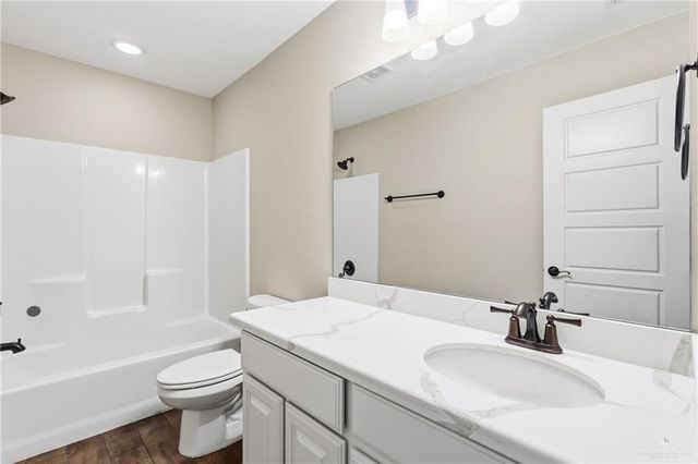 1418 E Sonador S Drive, Edinburg, TX 78542