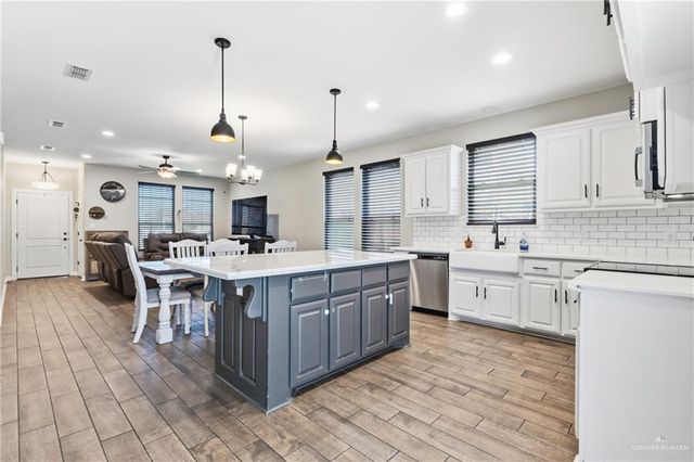 1418 E Sonador S Drive, Edinburg, TX 78542