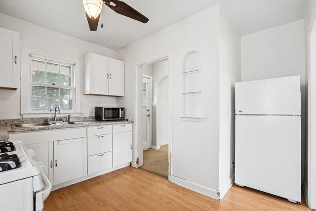1301 Hammond Avenue, Waterloo, IA 50702