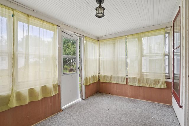 1301 Hammond Avenue, Waterloo, IA 50702