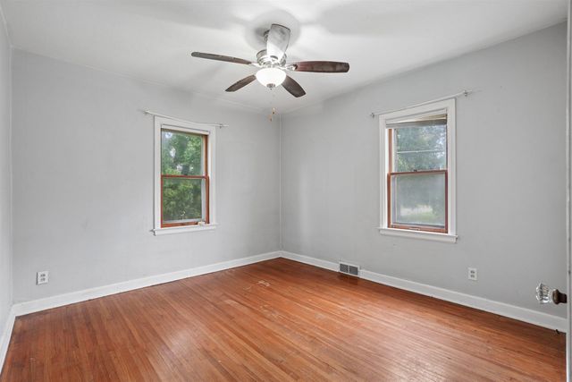 1301 Hammond Avenue, Waterloo, IA 50702
