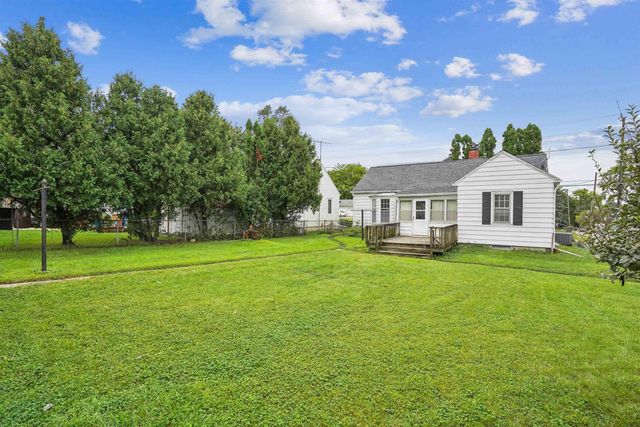 1301 Hammond Avenue, Waterloo, IA 50702