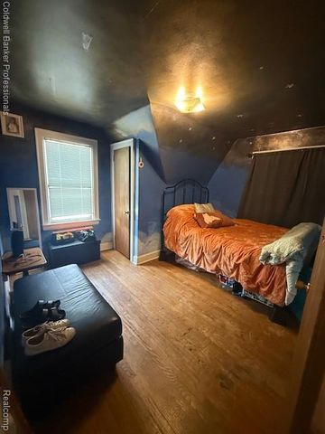 810 S Franklin Avenue, Flint, MI 48503