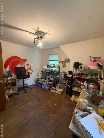 810 S Franklin Avenue, Flint, MI 48503