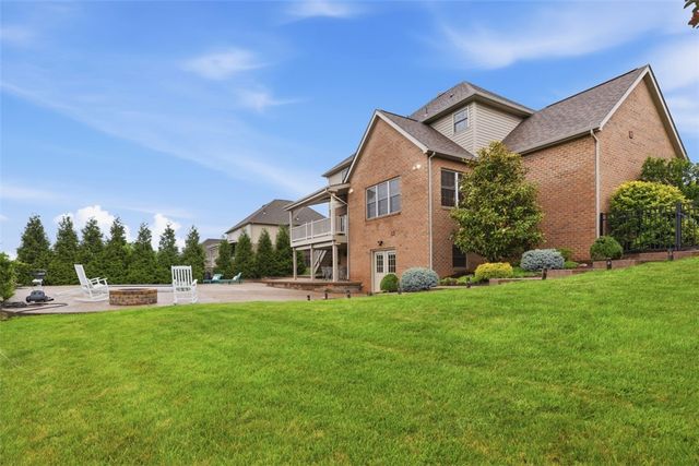 604 Drover Drive, Peters Twp, PA 15367