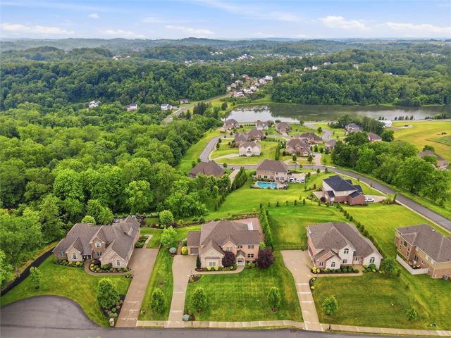 604 Drover Drive, Peters Twp, PA 15367