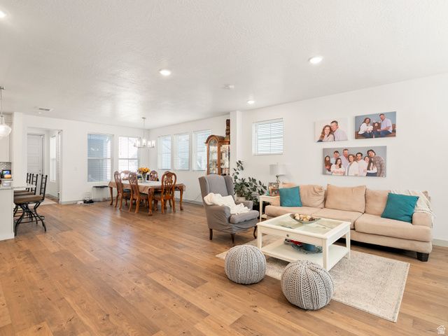 11576 S DORIAN DR, South Jordan, UT 84009