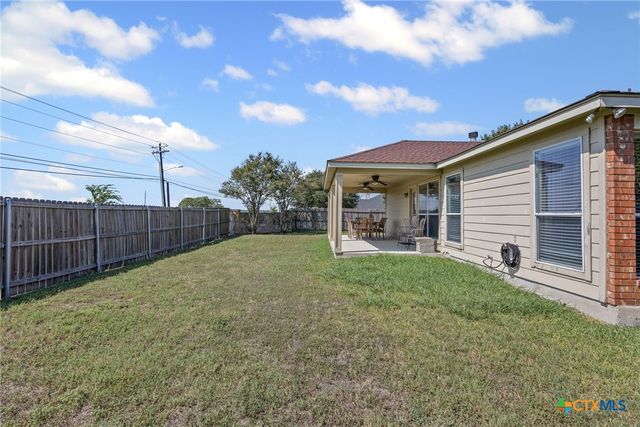 1516 Paint Brush Drive, Lockhart, TX 78644
