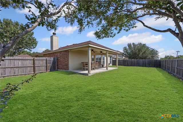1516 Paint Brush Drive, Lockhart, TX 78644