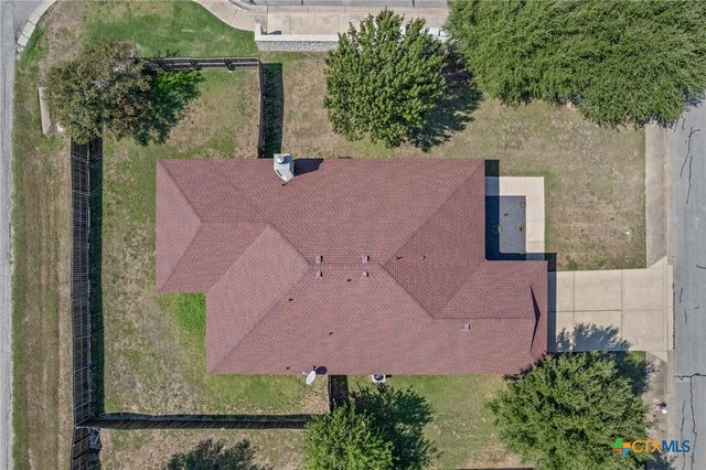 1516 Paint Brush Drive, Lockhart, TX 78644
