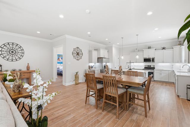 62 Brilliance Boulevard, Freeport, FL 32439