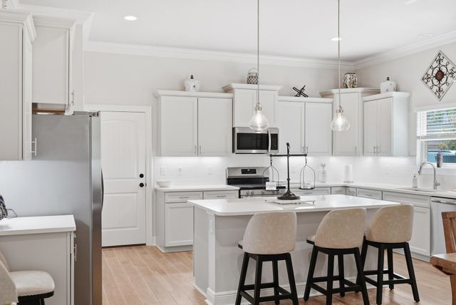 62 Brilliance Boulevard, Freeport, FL 32439