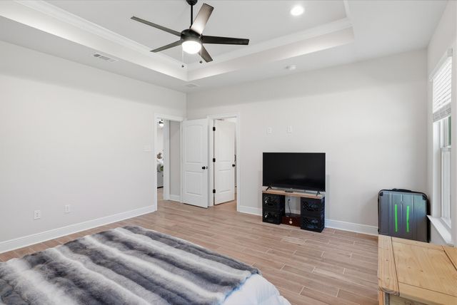 62 Brilliance Boulevard, Freeport, FL 32439