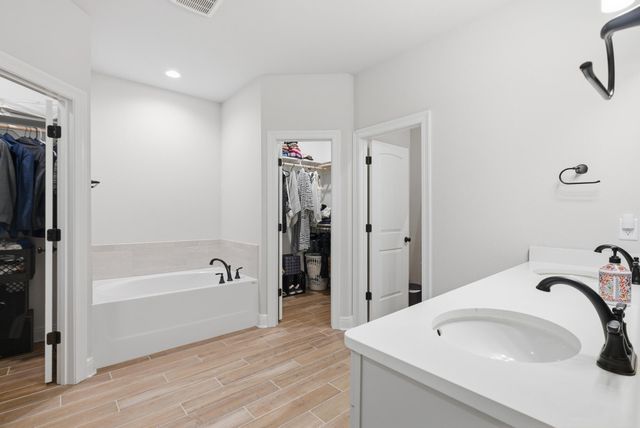 62 Brilliance Boulevard, Freeport, FL 32439