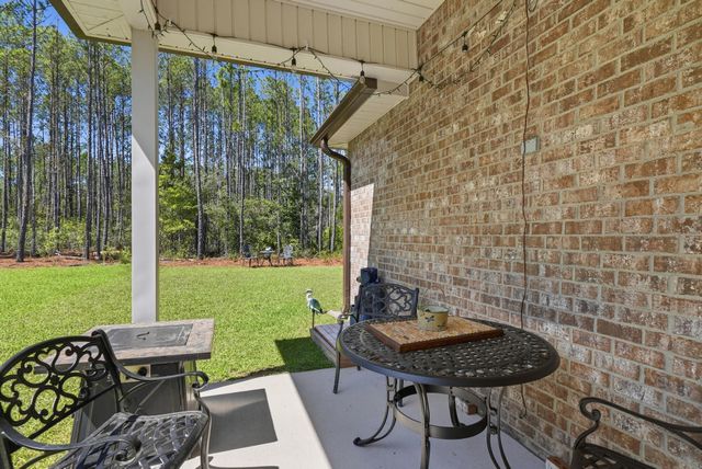 62 Brilliance Boulevard, Freeport, FL 32439