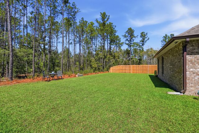 62 Brilliance Boulevard, Freeport, FL 32439