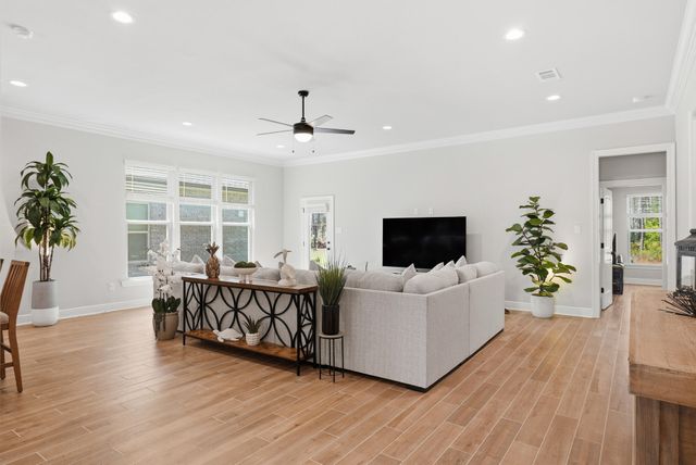 62 Brilliance Boulevard, Freeport, FL 32439