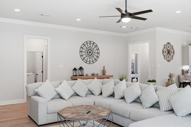 62 Brilliance Boulevard, Freeport, FL 32439