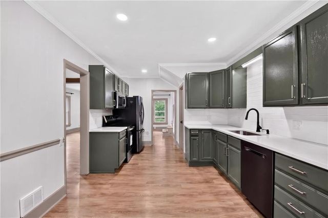 421 3rd Street, Belton, MO 64012