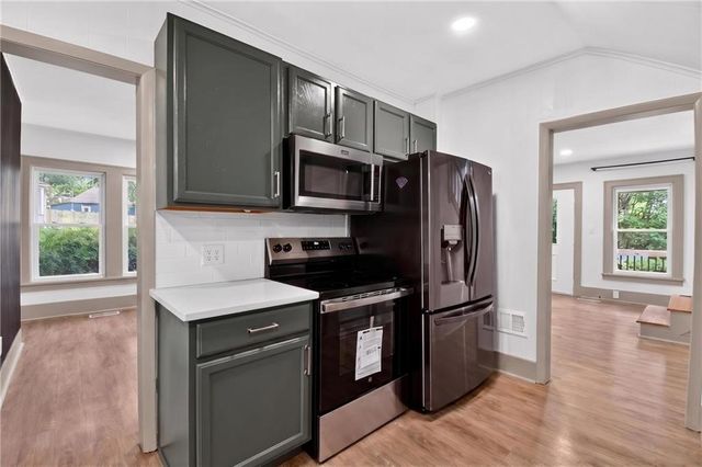 421 3rd Street, Belton, MO 64012