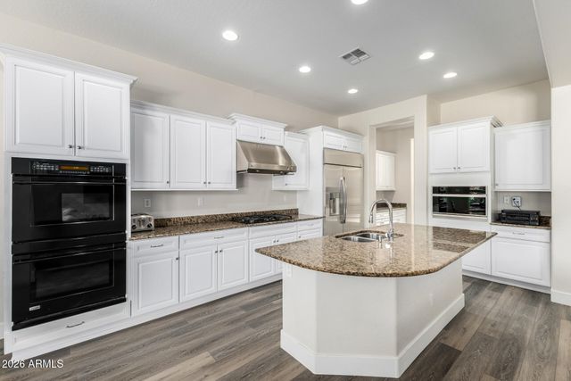 21231 N 38TH Place, Phoenix, AZ 85050