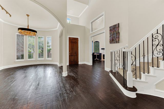6616 CROWN FOREST Drive, Plano, TX 75024