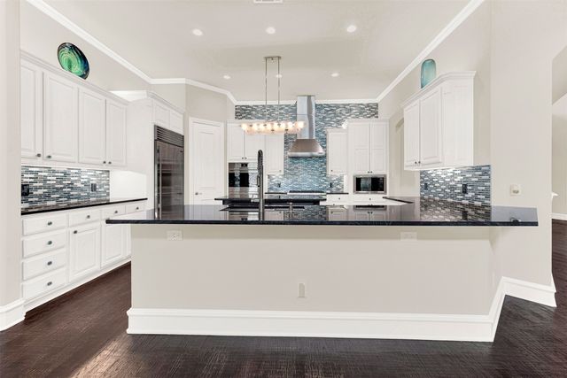 6616 CROWN FOREST Drive, Plano, TX 75024