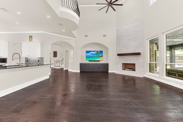 6616 CROWN FOREST Drive, Plano, TX 75024