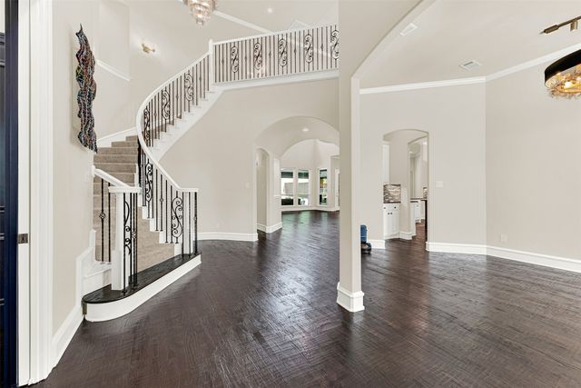 6616 CROWN FOREST Drive, Plano, TX 75024