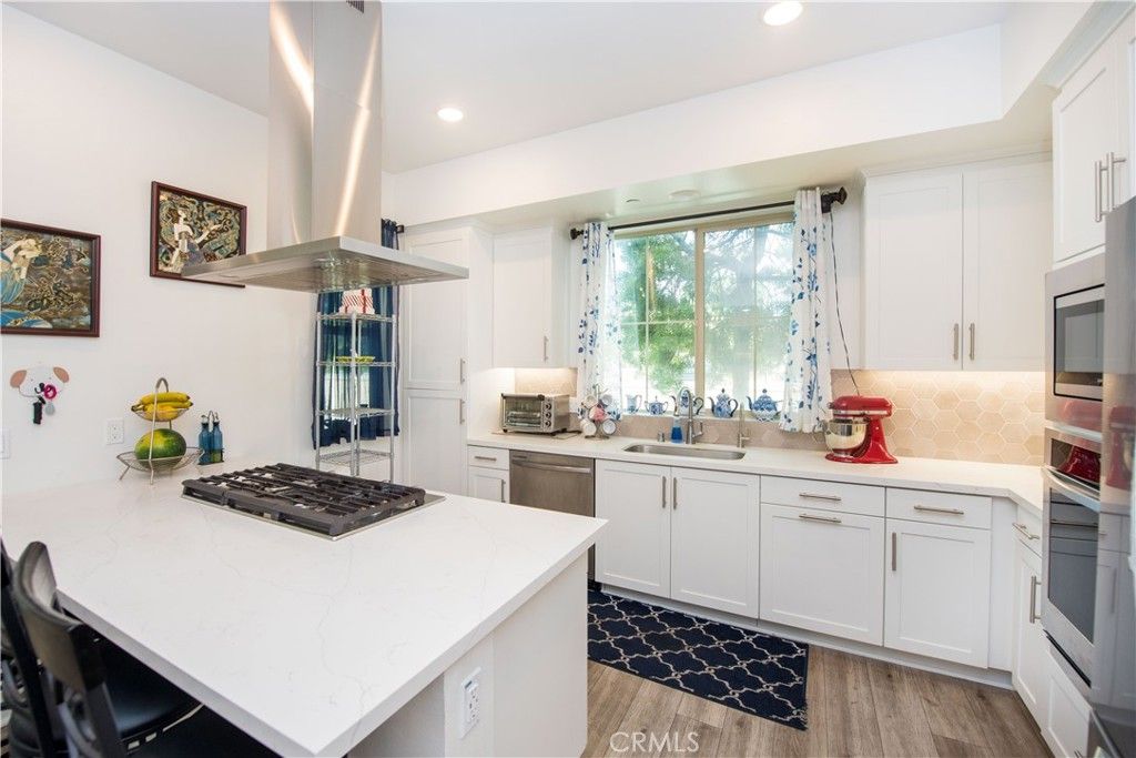 Image 13 of property listing at 7003 Citron Lane, Cypress, CA 90630