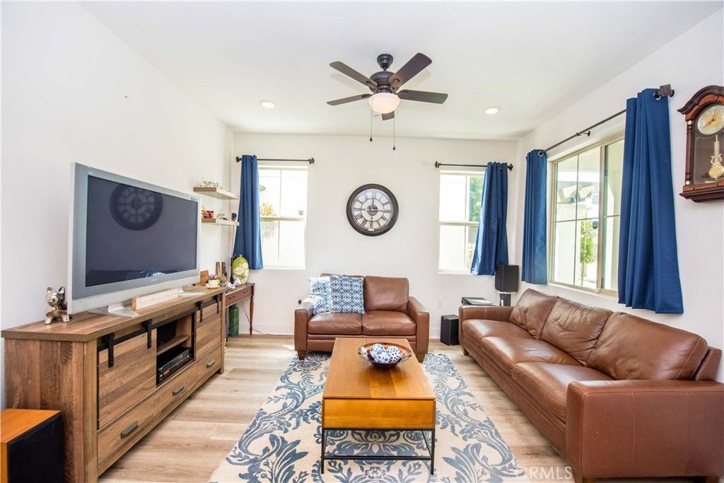 Image 8 of property listing at 7003 Citron Lane, Cypress, CA 90630