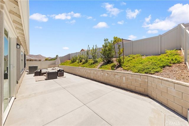 28303 Blackjack Drive, Menifee, CA 92585