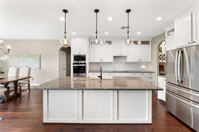 14910 Live Oak Lane, East Bernard, TX 77435