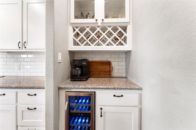 14910 Live Oak Lane, East Bernard, TX 77435
