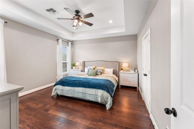 14910 Live Oak Lane, East Bernard, TX 77435