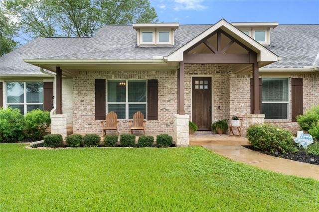 14910 Live Oak Lane, East Bernard, TX 77435