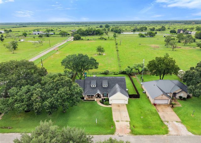 14910 Live Oak Lane, East Bernard, TX 77435