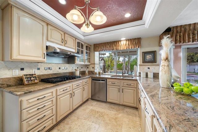 555 Chuck Wagon, Walnut, CA 91789