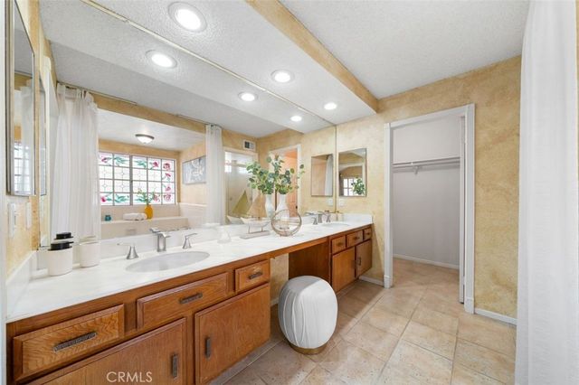 555 Chuck Wagon, Walnut, CA 91789