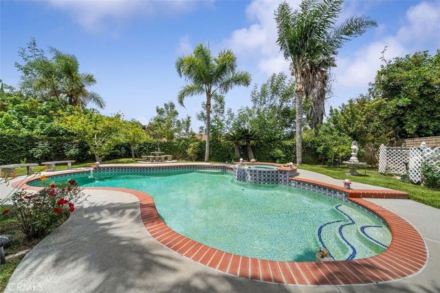 555 Chuck Wagon, Walnut, CA 91789