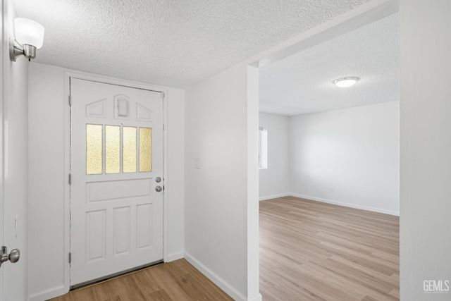 3516 Cardinal Avenue, Bakersfield, CA 93306